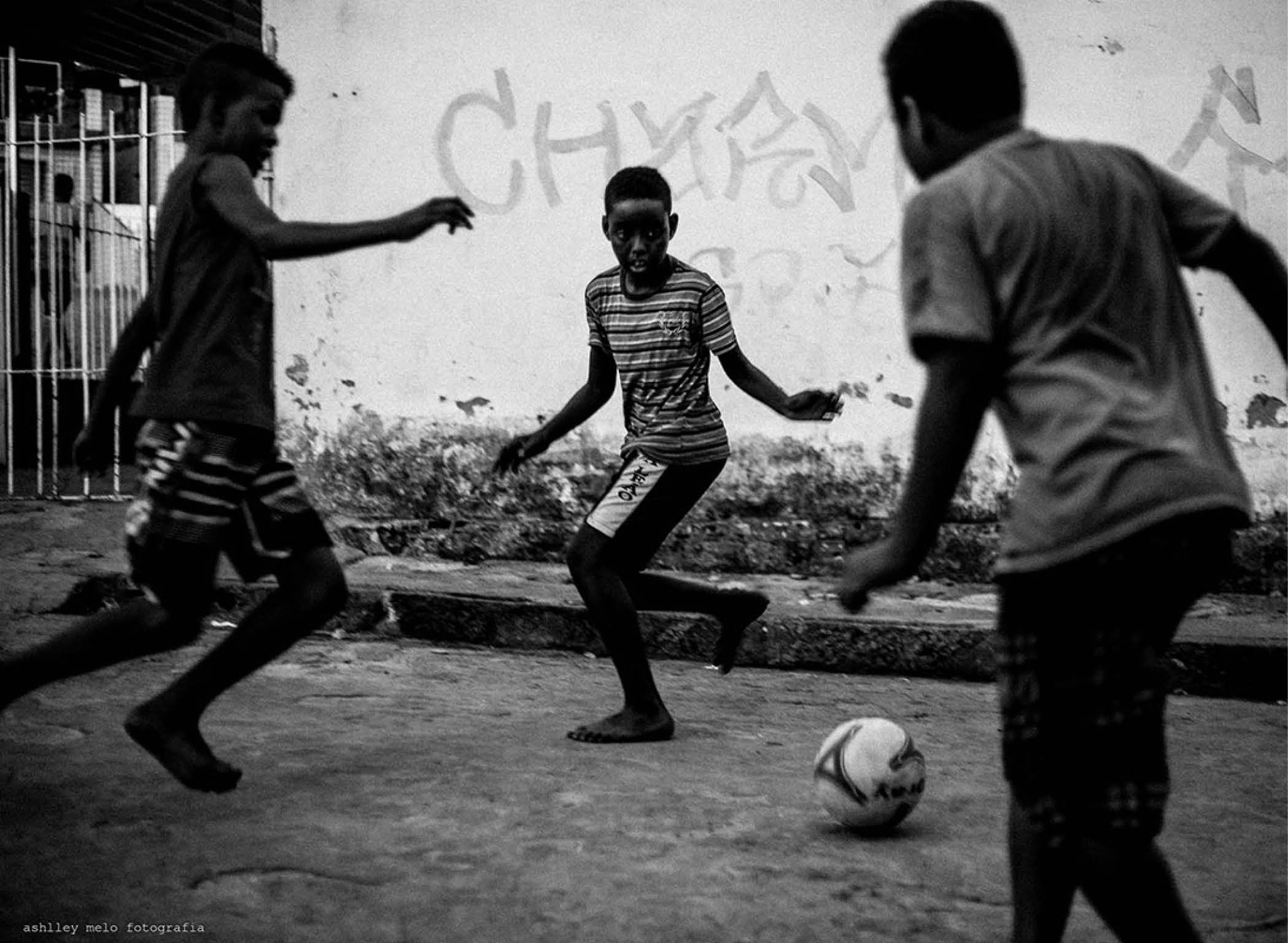 Capa da edição-piloto Marcados pela bola, da Revista Febre